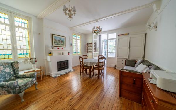 Appartement à vendre    5 pièces • 131,81 m2 Arcachon