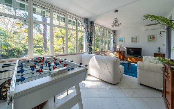 Appartement à vendre    5 pièces • 131,81 m2 Arcachon
