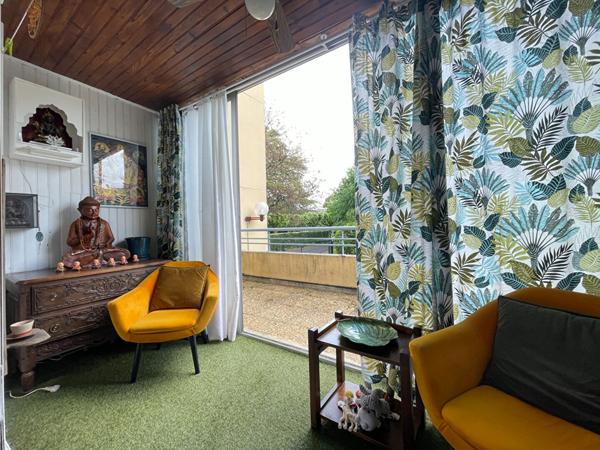 A vendre, dans le centre de Périgueux (24) en résidence de standing superbe appartement type 2