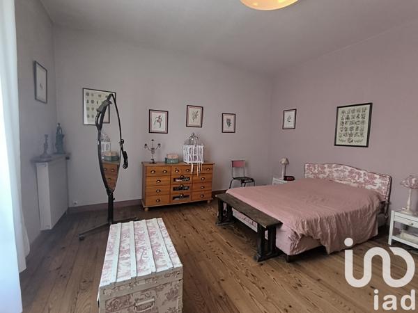 Maison à vendre 8 pièces 230 m² Port-Sainte-Foy-et-Ponchapt