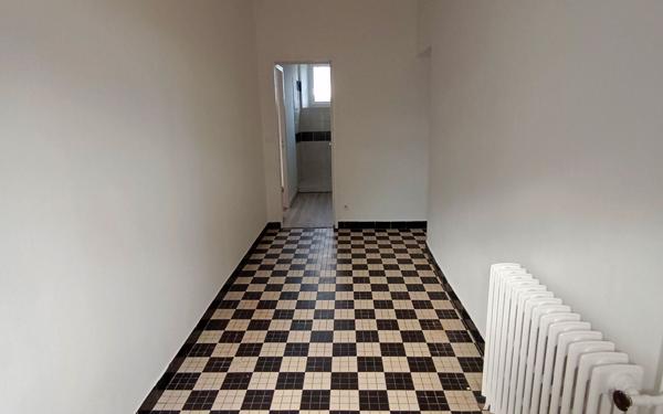 Maison à louer    3 pièces •  Origny-le-Roux