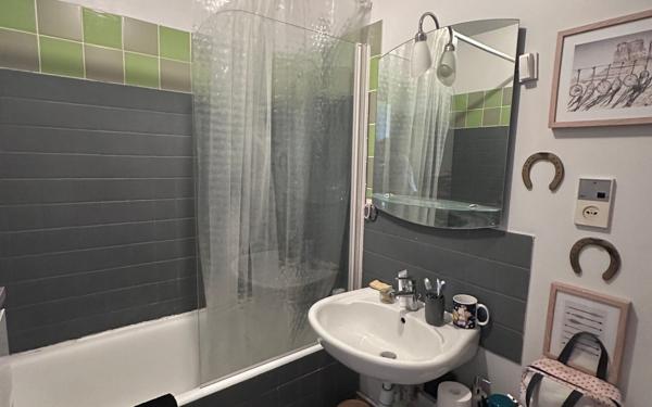 Appartement à vendre    1 pièce • 28,69 m2 Montgeron