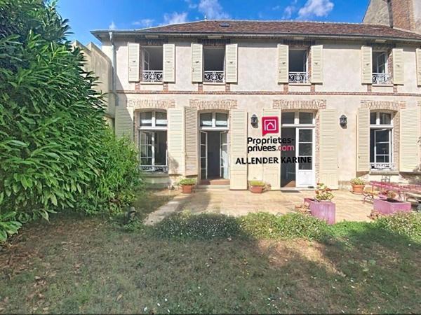 Maison Sens 9 pièce(s) 245 m2