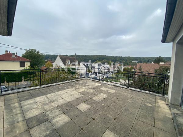 Nestenn Igny - Commerce et logement indépendant proche de Place de la Ferme avec ses commerces et transports en communs, idéale activité professionnelle, investissement locatif ou projet de réaménagement, promoteur.