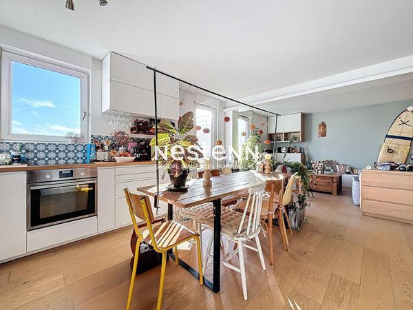 ISSY LES MOULINEAUX - ILE SAINT GERMAIN - Vente Appartement 5 pièces traversant au dernier étage avec balcons