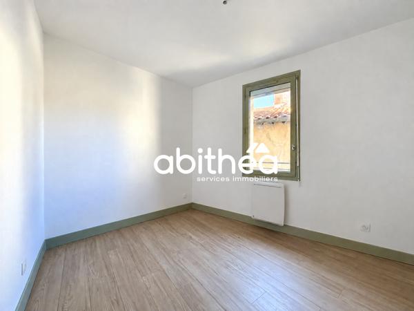 Superbe appartement T3 lumineux et traversant en plein centre historique