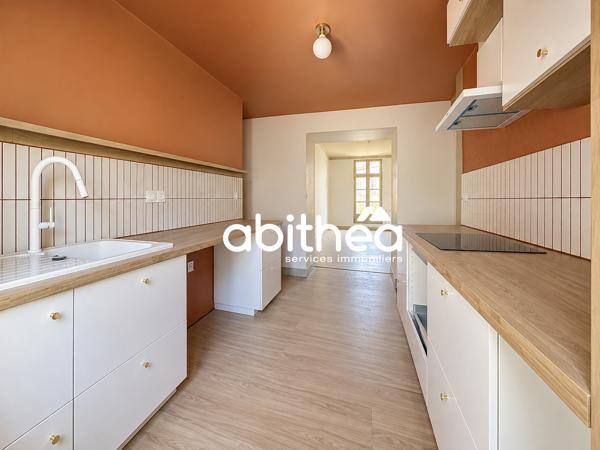 Superbe appartement T3 lumineux et traversant en plein centre historique