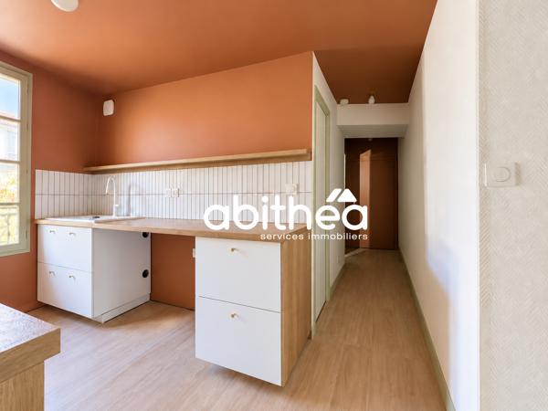 Superbe appartement T3 lumineux et traversant en plein centre historique