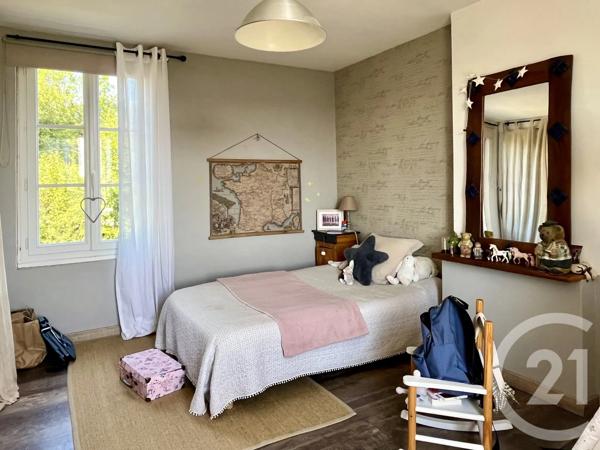 Maison à vendre  6 pièces - 131 m 2   LISIEUX  - 14