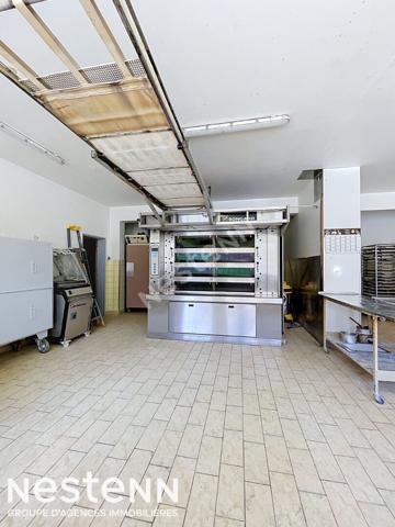 Immeuble à vendre à Ernolsheim/Bruche - 12 pièces, 530 m², Boulangerie/Pâtisserie ,jardin, garage