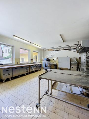 Immeuble à vendre à Ernolsheim/Bruche - 12 pièces, 530 m², Boulangerie/Pâtisserie ,jardin, garage