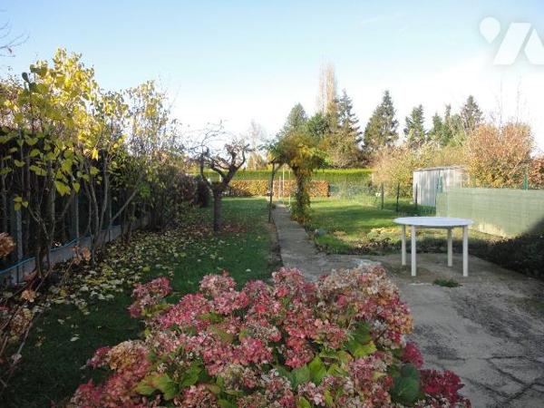 EXCLUSIVITE - A VENDRE sur HAZEBROUCK dans le NORD (59) - MAISON style 1930 sur et avec un terr...