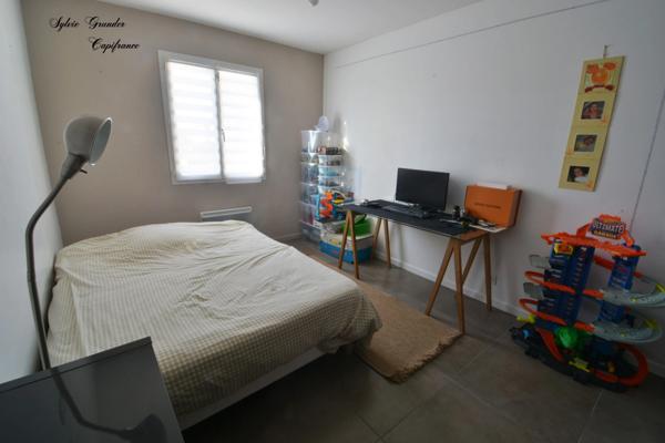 Maison à vendre 5 pièces SAINT MARTIN DE CRAU,541 M² de terrain