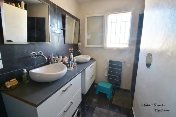 Maison à vendre 5 pièces SAINT MARTIN DE CRAU,541 M² de terrain