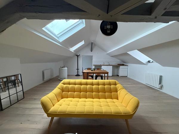 STUDIO SITUE A LOUVIERS DE 60 m2