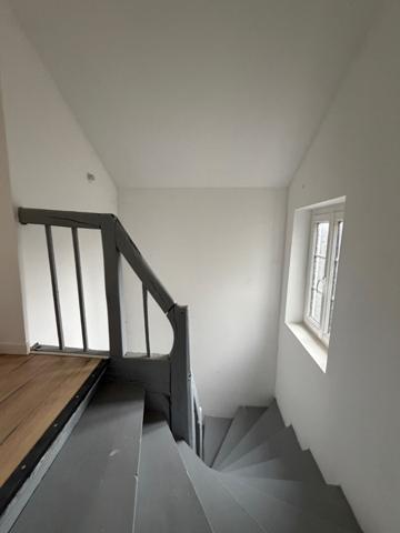 STUDIO SITUE A LOUVIERS DE 60 m2