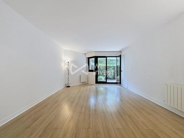Versailles | Appartement T3 en parfait état avec terrasse, cave et parking