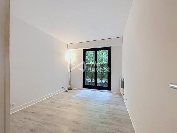 Versailles | Appartement T3 en parfait état avec terrasse, cave et parking