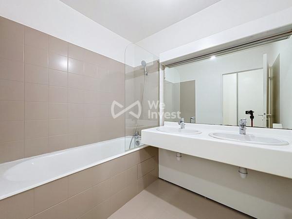 Versailles | Appartement T3 en parfait état avec terrasse, cave et parking