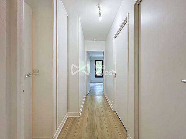 Versailles | Appartement T3 en parfait état avec terrasse, cave et parking