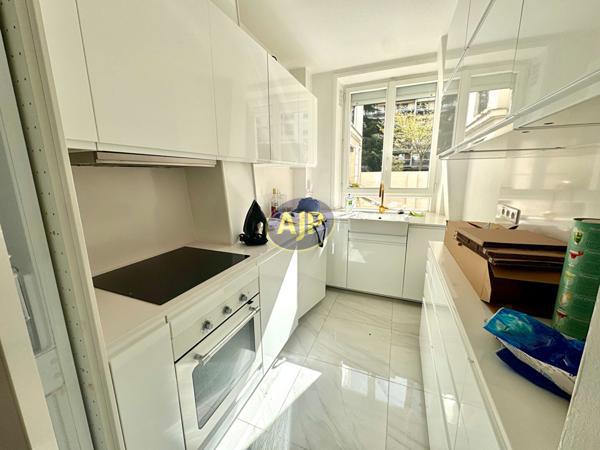 Location appartement Paris 15eme : 2 061 € - AJP Immobilier Paris 15 - Agence Grenelle