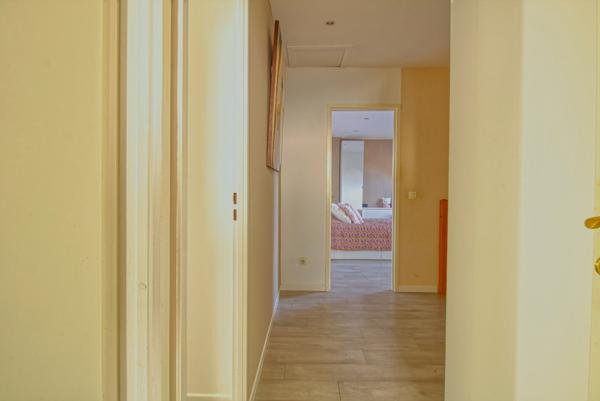 Pavillon bâti en 2004 à quelques minutes à pieds de la gare RER A