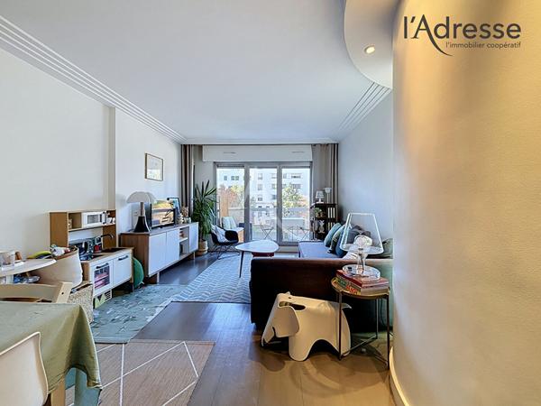 3 pièces de 67 m² - Cave - Parking en sus