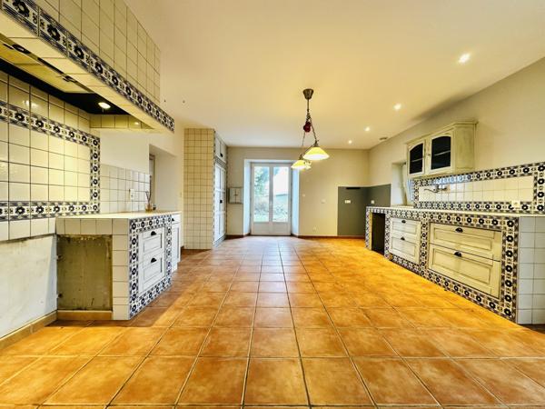 Maison 8 pièces - 225 m²