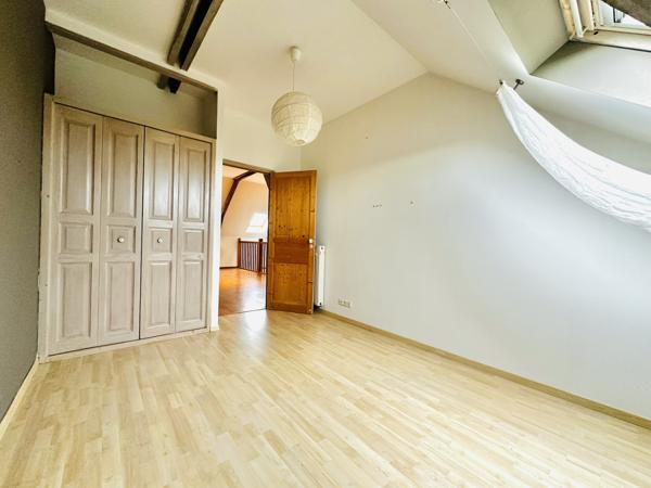 Maison 8 pièces - 225 m²