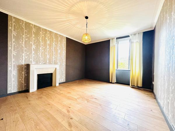 Maison 8 pièces - 225 m²