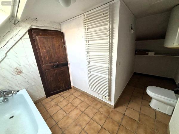 Appartement ancien à vendre à Nemours en Seine-et-Marne (77140), ref : 145   
centre-ville