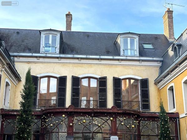 Appartement ancien à vendre à Nemours en Seine-et-Marne (77140), ref : 145   
centre-ville