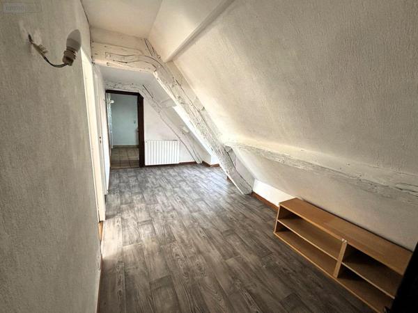 Appartement ancien à vendre à Nemours en Seine-et-Marne (77140), ref : 145   
centre-ville