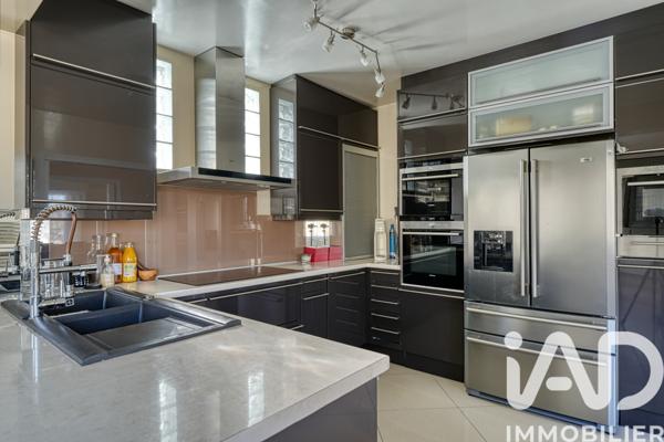 Maison à vendre 10 pièces 246,75 m² Triel-sur-Seine