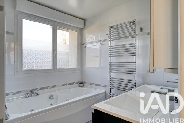 Maison à vendre 10 pièces 246,75 m² Triel-sur-Seine