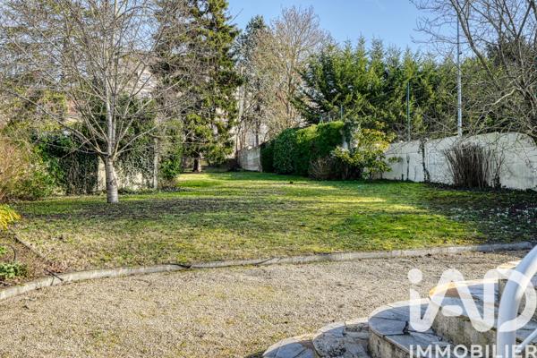 Maison à vendre 10 pièces 246,75 m² Triel-sur-Seine