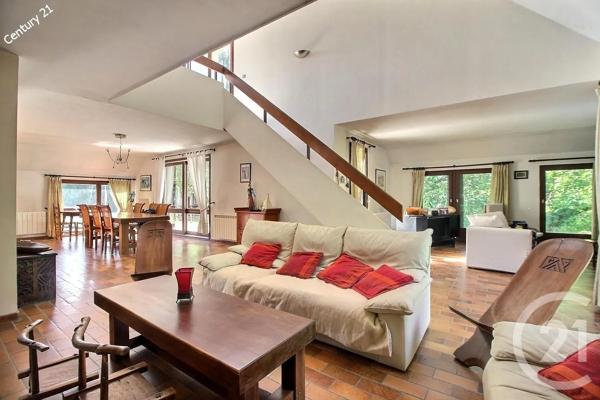 Maison à vendre  6 pièces - 180 m 2   CHATEAU THIERRY  - 02