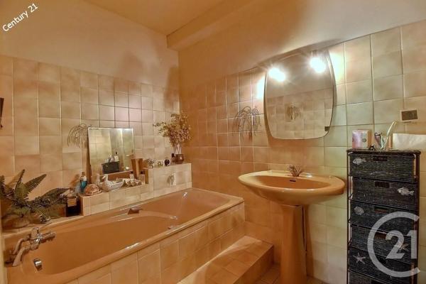 Maison à vendre  6 pièces - 180 m 2   CHATEAU THIERRY  - 02