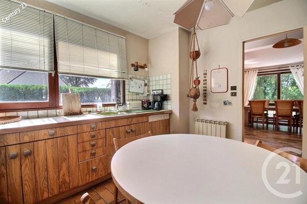 Maison à vendre  6 pièces - 180 m 2   CHATEAU THIERRY  - 02