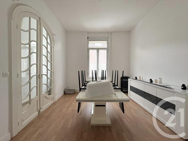 Maison à vendre  7 pièces - 133,22 m 2   ST QUENTIN  - 02