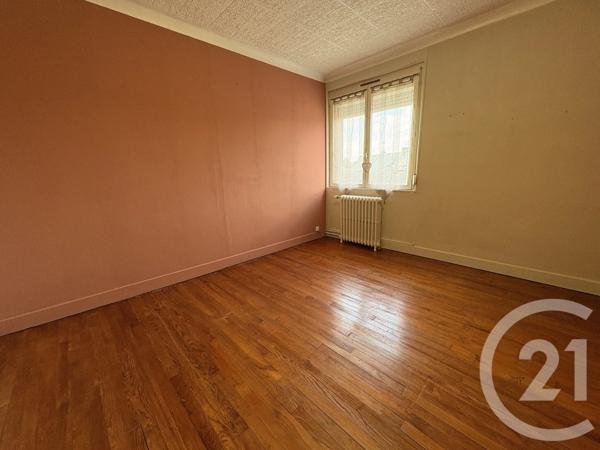 Maison à vendre  7 pièces - 133,22 m 2   ST QUENTIN  - 02