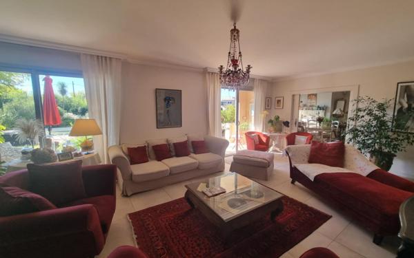 Maison à vendre    5 pièces •  Montfavet - Avignon