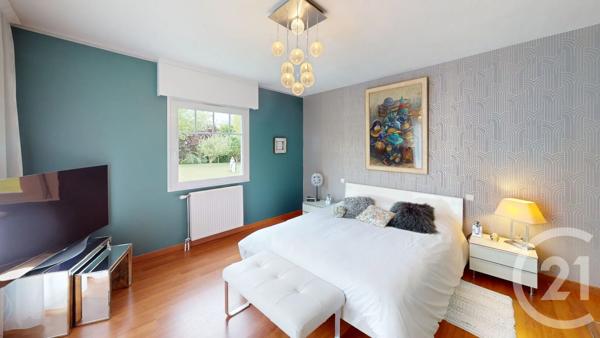 Maison à vendre  5 pièces - 205,05 m 2   MORCOURT  - 02