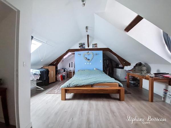 MAISON DE VILLE DE 7 PIECES 72800 LE LUDE