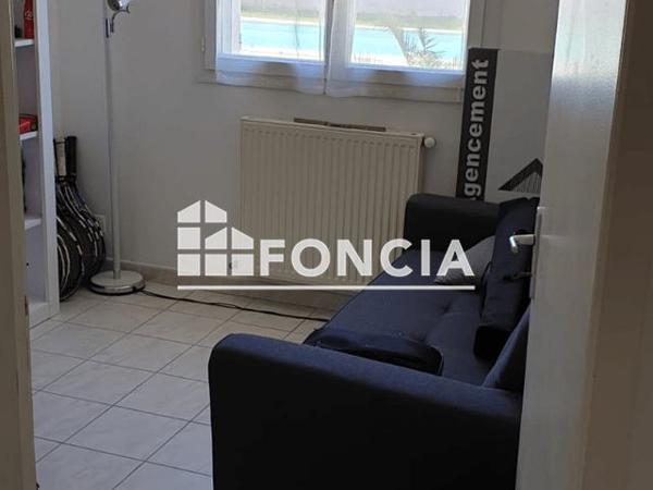 Location Maison 5 pièces 125 m² - 17 RUE DE LA SYRAH Caissargues 30132