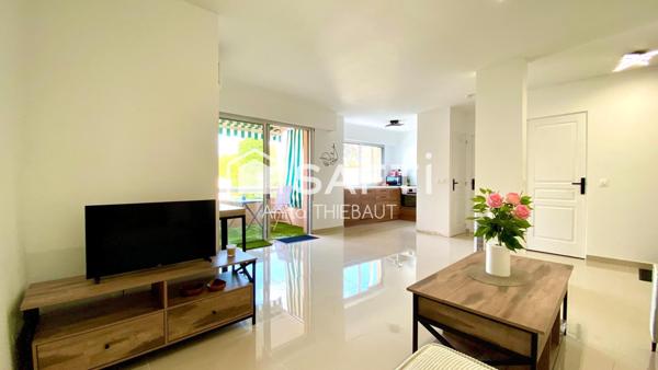 Boulouris- Appartement rénové avec aperçu mer