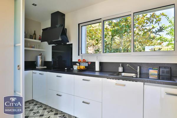 Maison à vendre 4 pièces 104m² Gujan-Mestras (33470)