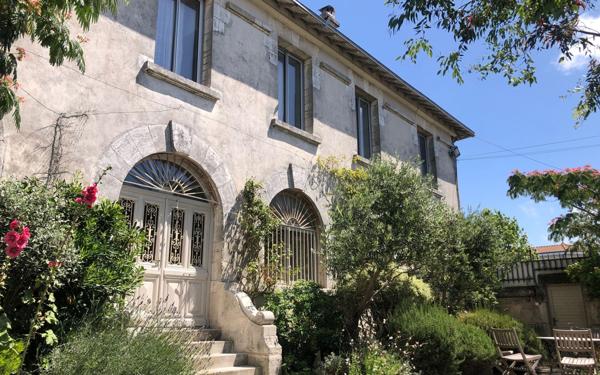 Maison à vendre    5 pièces •  La Rochelle