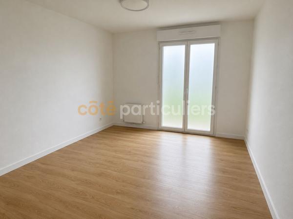 Vente
                Appartement60 m² - 3 Pièces -
                    CAEN (14000)