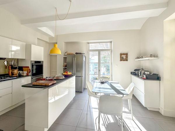 Vente Maison de luxe Mauguio 10 Pièces 303 m²